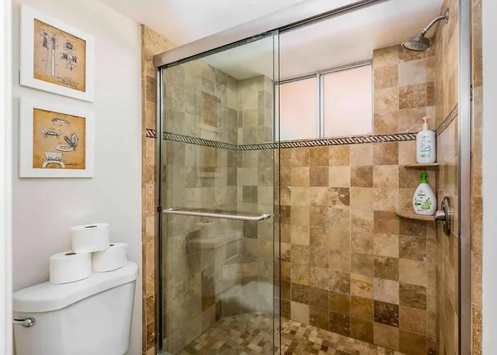 Dom wakacyjny Spacious Backyard W Free Heated Pool, Tv And Bbq *