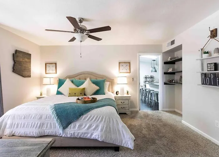 Spacious Backyard W Free Heated Pool, Tv And Bbq Scottsdale